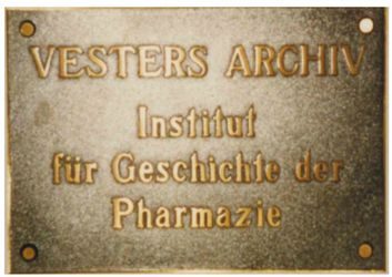 Vester's Archive for the History of Pharmacies, Dusseldorf (1).jpg